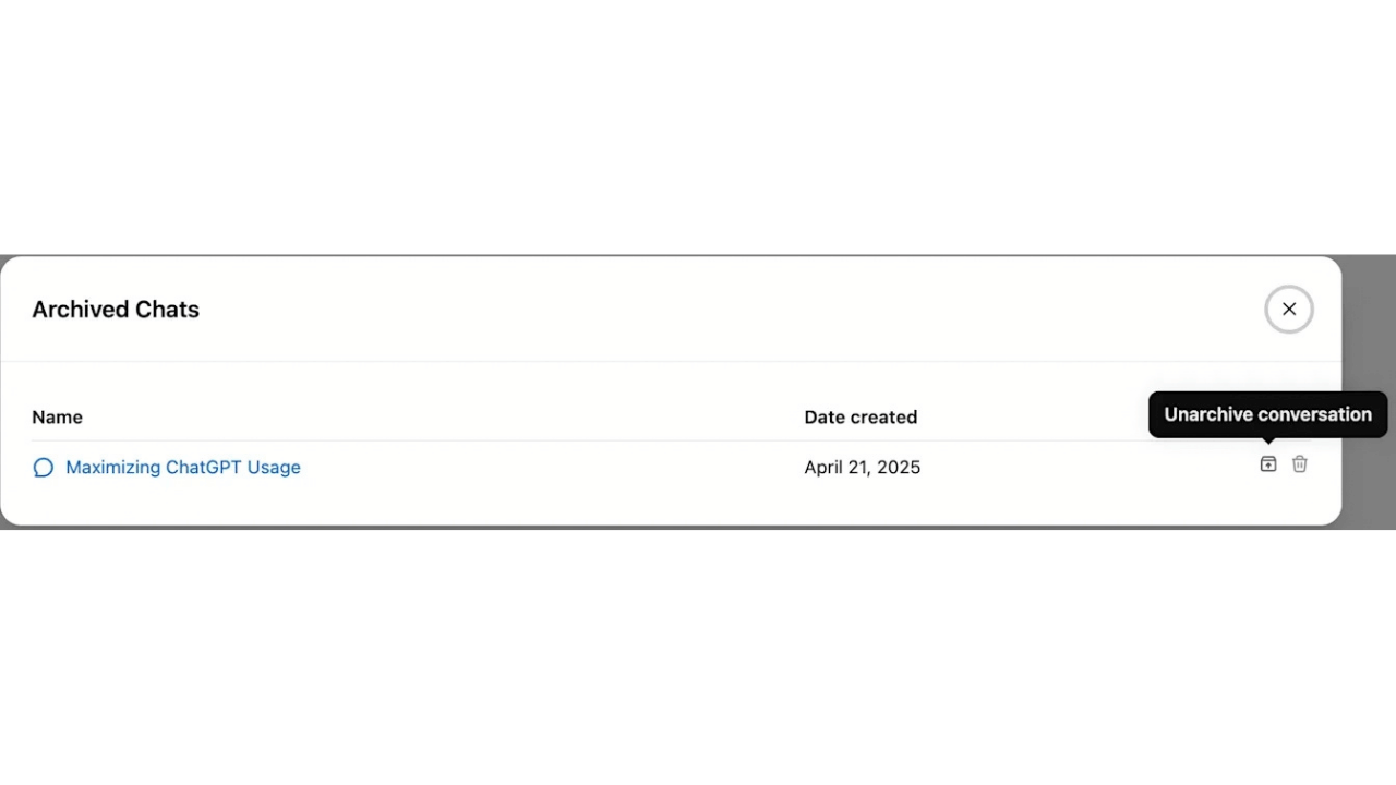 فهرست Archived Chats و گزینهٔ Unarchive؛ بعد از مراحل بازگرداندن چت